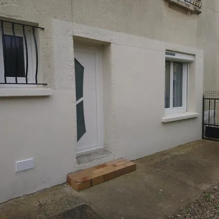 T2, 4 Pers, Proche Plage, Terrasse Privee, Confort, Calme A - Fr-1-797-14 Apartment *